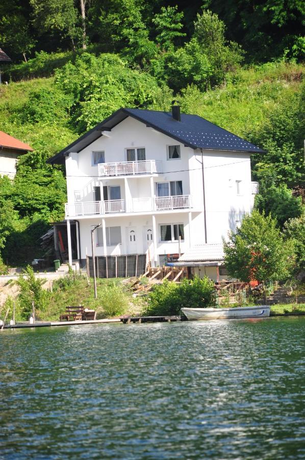 Villa Pliva Lake 3 يايتشه المظهر الخارجي الصورة